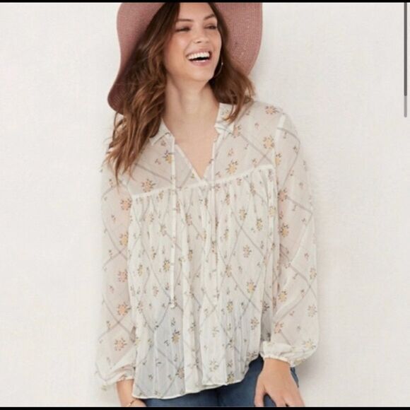 Lauren Conrad Floral Top - Picture 1 of 6
